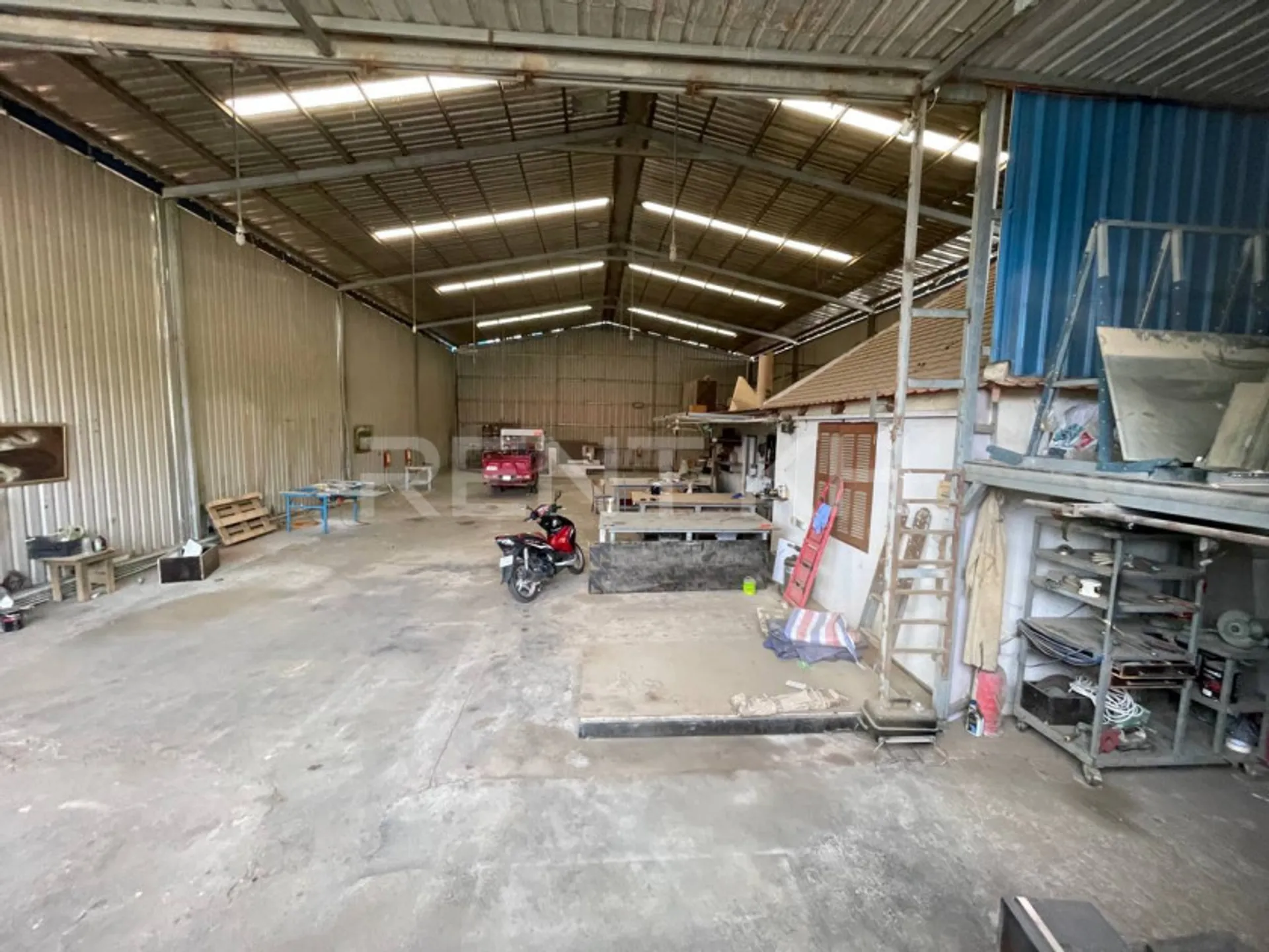 Warehouse for Rent at Khan Sen Sok